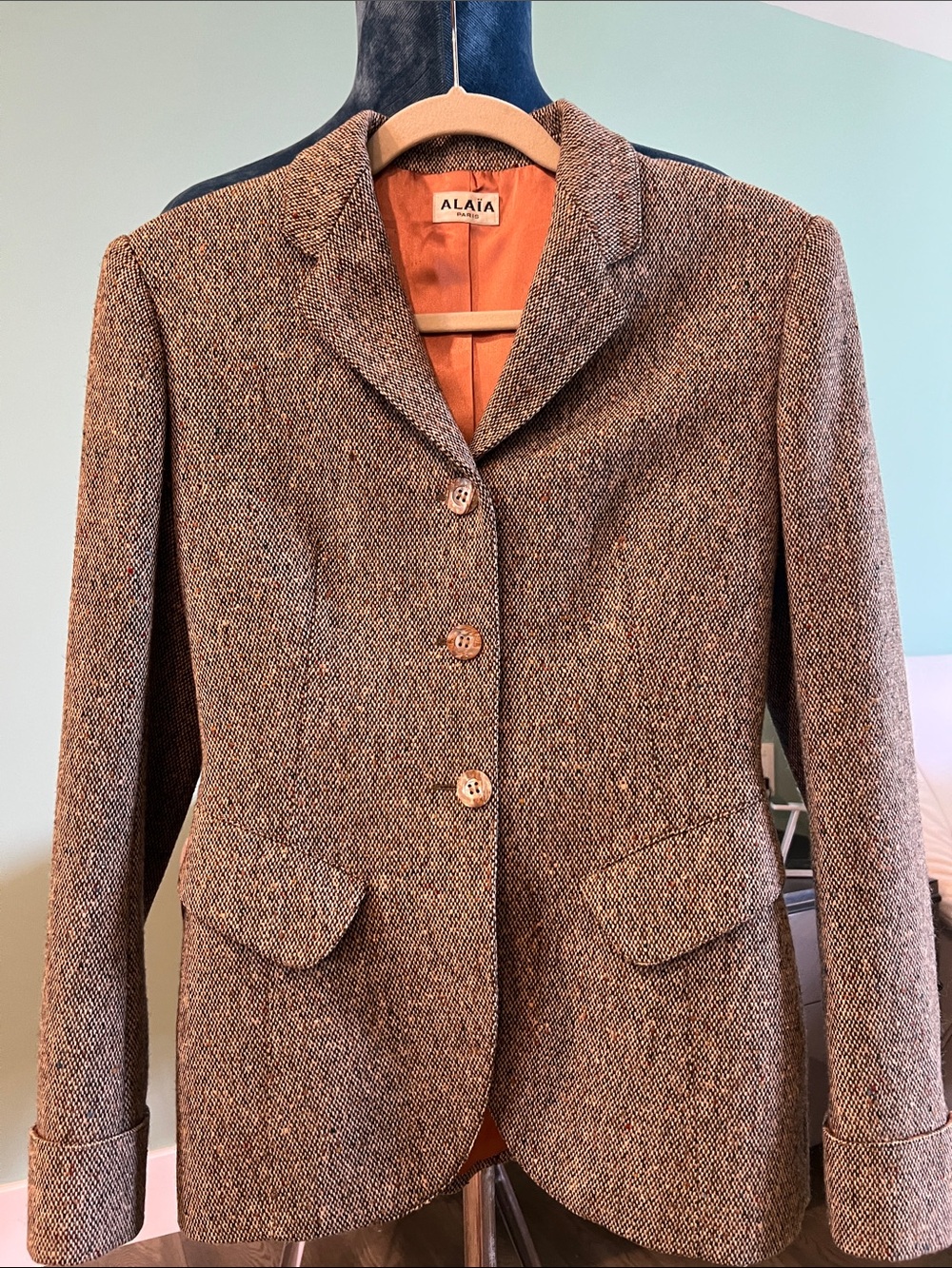 Vintage Alaia Paris Brown Tweed Notch-Collar Blazer 

100% wool 
1990th - Picture 2 of 12